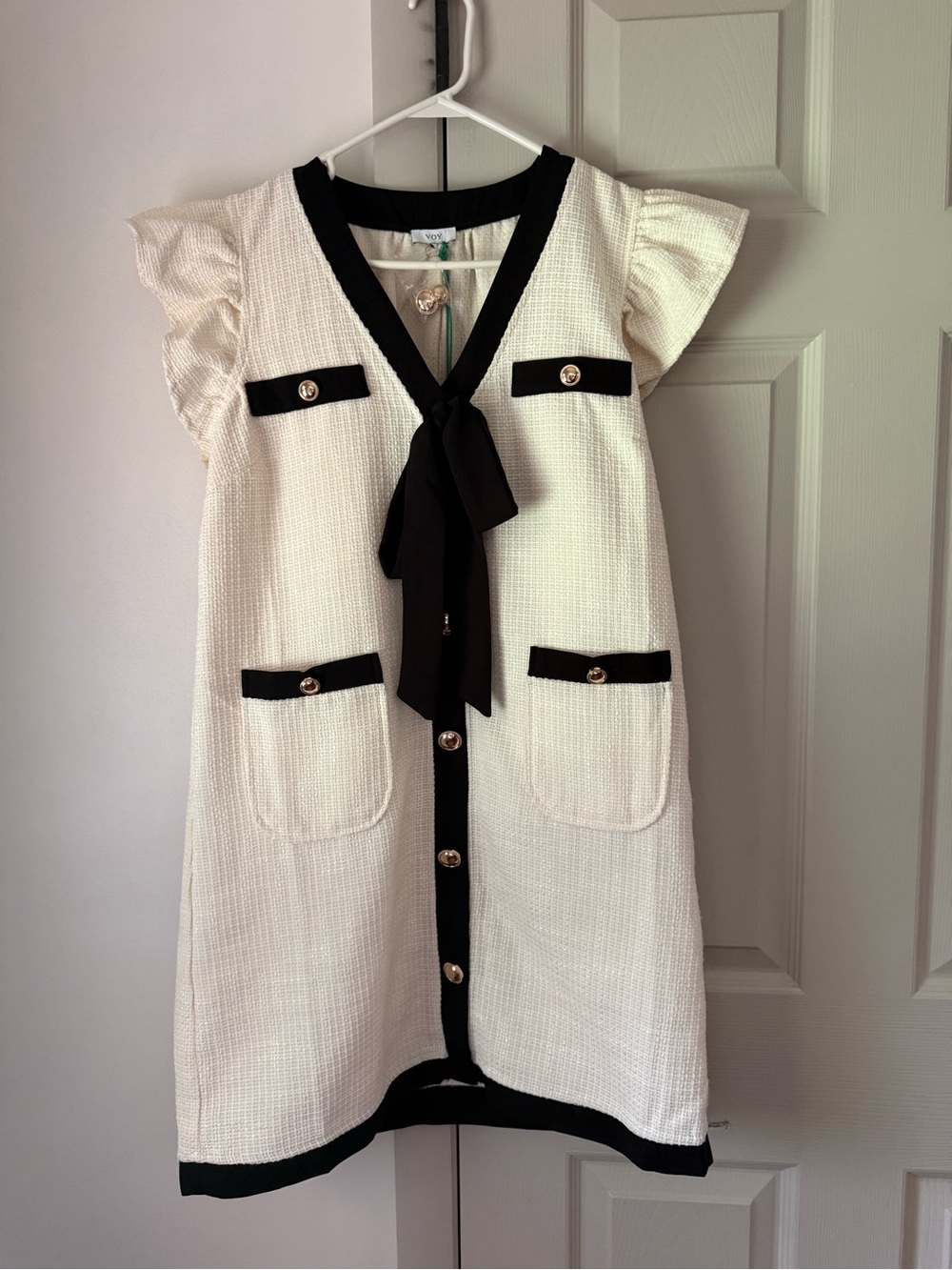 Cream and Black Bow-Accent Formal Dress